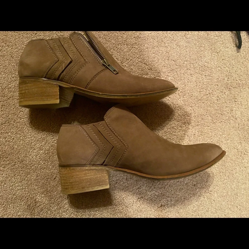 Aldo Booties - Picture 4 of 4